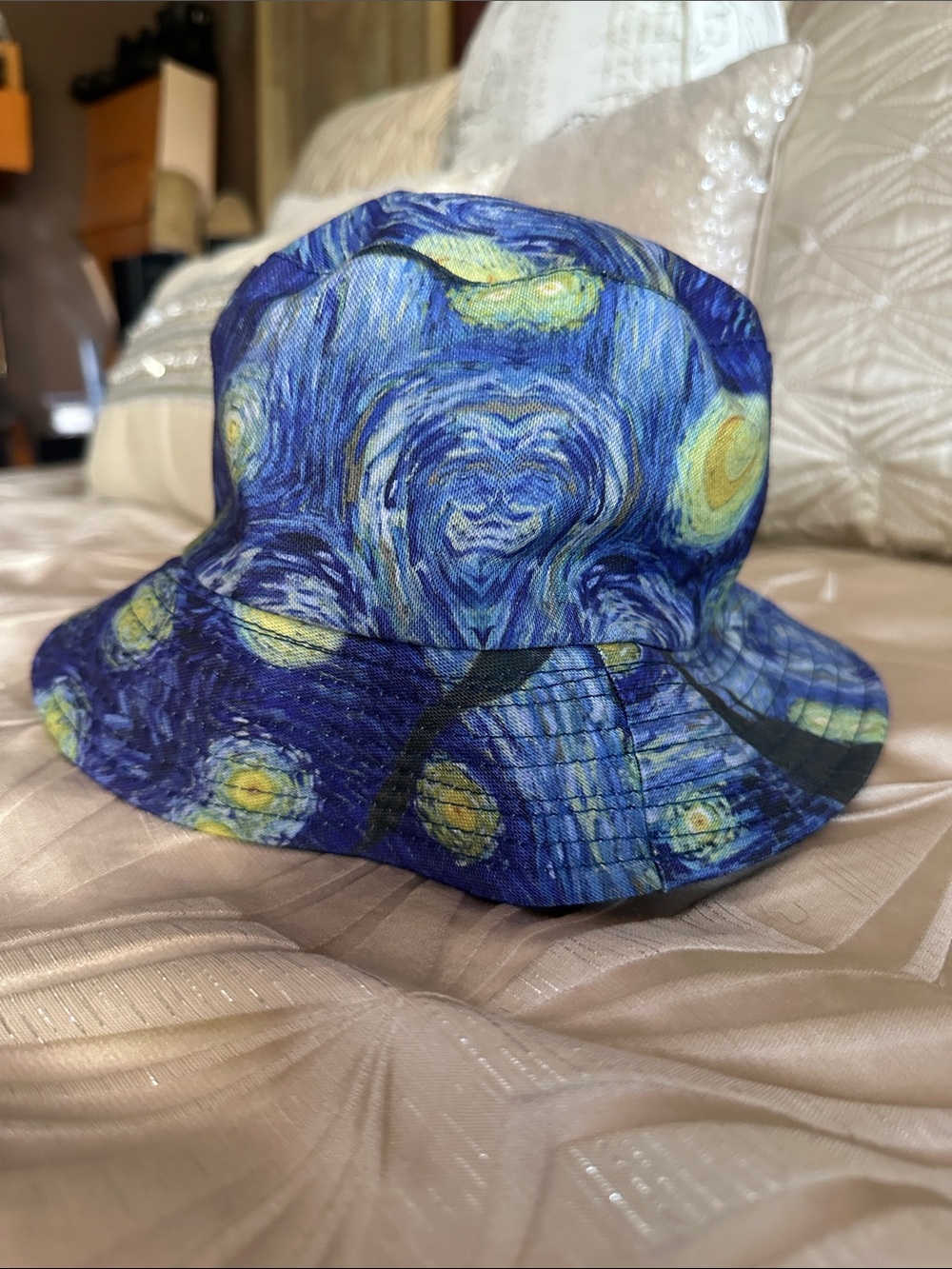 Starry Night Print Bucket Hat - Blue